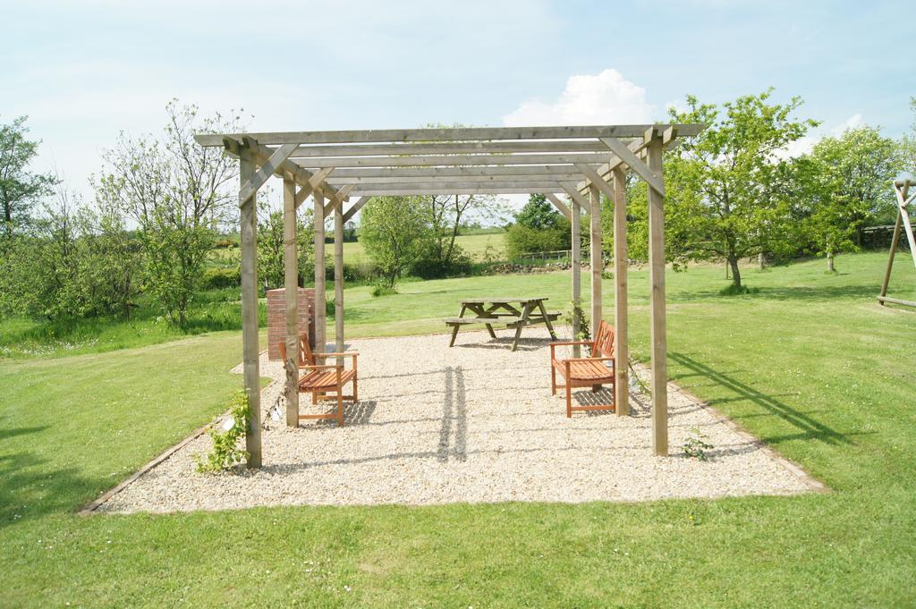 Rawcliffe House Farm Villa พิกเคอริง ภายนอก รูปภาพ