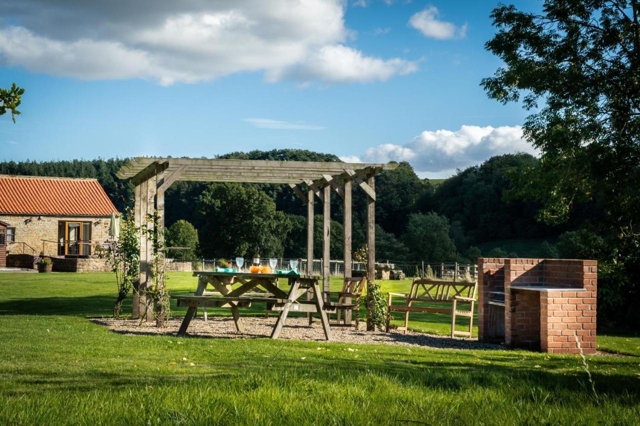 Rawcliffe House Farm Villa พิกเคอริง ภายนอก รูปภาพ